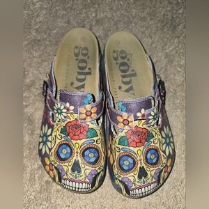Goby Sugar Skull Sz 10 M 41 Faux Leather Clogs slip on shoes
